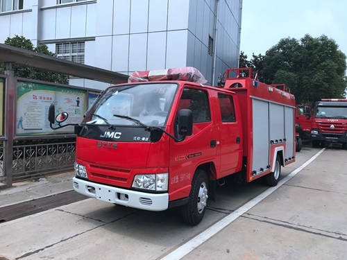 國(guó)五江鈴2噸水罐消防車